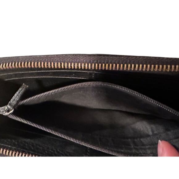 Gucci GG Continental Black Wallet, Host Pick for Luxury Posh Party!! - Picture 10 of 14